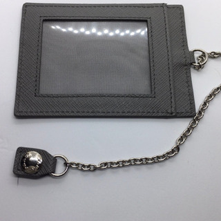 【新品】 プラダ パスケース付き  長財布 レザー グレー 1MH132 箱付きの画像