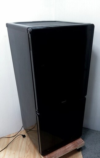 冷蔵庫　2ドア　110L　シンプルデザイン