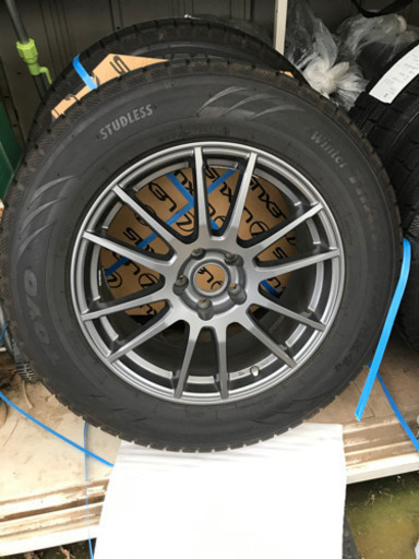 スタッドレスタイヤ　235/65 R18 レクサス RX450h