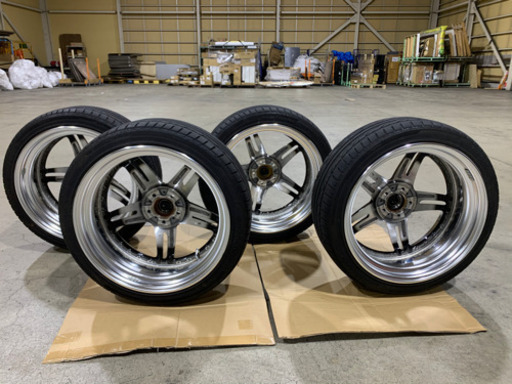 ワーク　デュランダル　19インチ　タイヤ付き