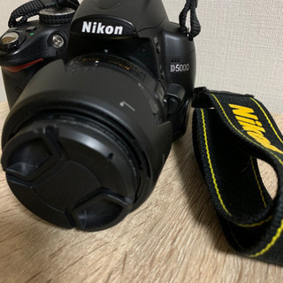 デジタル一眼レフカメラ Nikon D5000 レンズキット