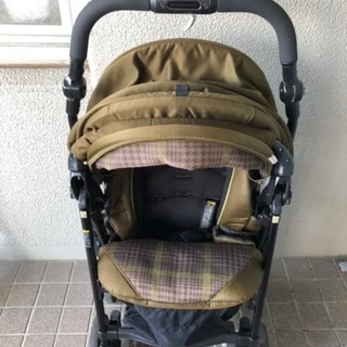 combiベビーカー　ディアグラッセの画像