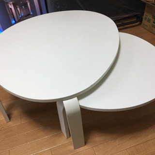 7/15までの取引限定 IKEA SVALSTAローテーブルの画像