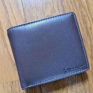 二つ折り財布