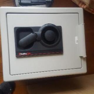 ダイヤル式金庫