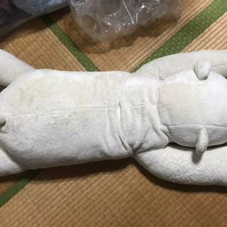 抱き枕とスティッチのぬいぐるみ大3体
