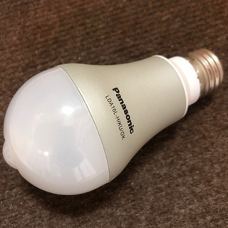 Panasonic 人感センサー付　LEDライト　電球型の画像