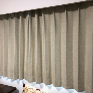 ご予約中【7/18、20、21AM引き取り優先】ベージュ　腰高窓...