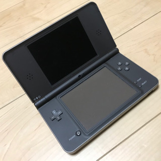 🉐任天堂DS LLの画像