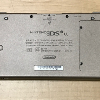 🉐任天堂DS LLの画像