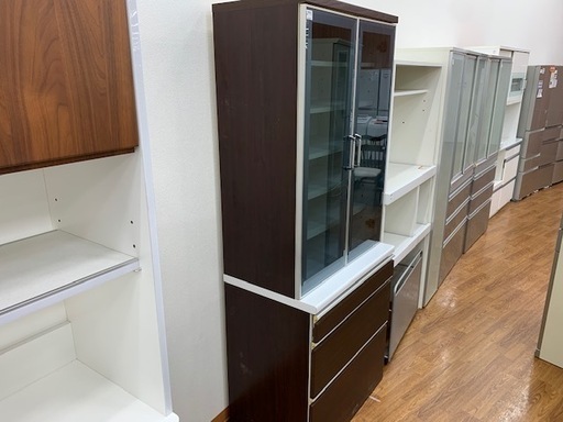 【価格見直し】ガラス製2枚扉食器棚　【トレファク所沢店】