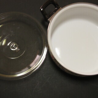 ホーロー引き　両手鍋の画像