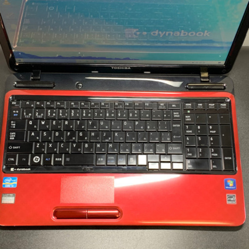 美品・人気の赤いdynabook/4コアi7+8Gメモリ/大容量SSD/オフィス2019即使用可