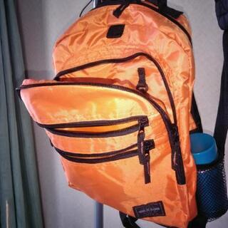 ミニタイプのリュックの画像