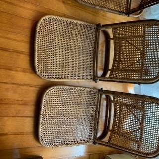 籐のテーブルと座椅子　値下げ‼️の画像