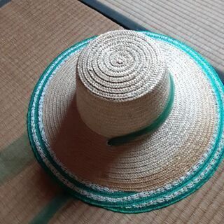 麦わら帽子　三個