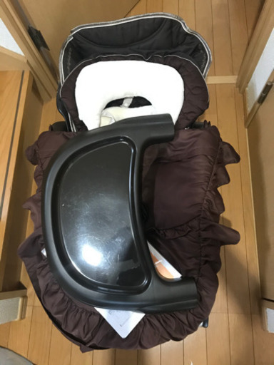 コンビ 電動ハイローラック売ります