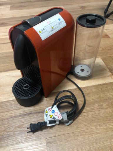 ネスプレッソ　コーヒーメーカー