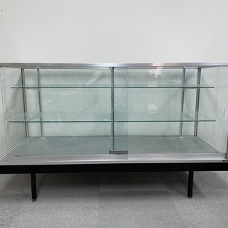 ガラスショーケース