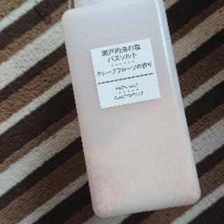 無印良品のバスソルト、ボディソープ、ボディタオルの画像