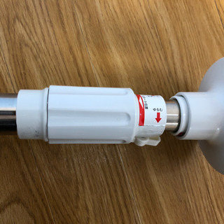 【0円】 アイリスオーヤマ つっぱり棒 ステンレス 浴室用 超強力 伸縮棒 長さ110〜190cm YSP-190 突っ張り棒 の画像