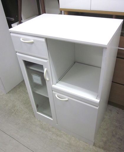 ミドルレンジボード 木製 白/ホワイト コンパクト コンセント2口付き ☆ PayPay(ペイペイ)決済可能 ☆ 札幌市 中央区 南12条