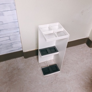 シンプル小さな傘立ての画像