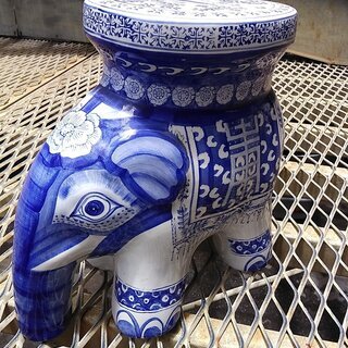 ペアでどうぞ、ぞうさんの陶器の画像