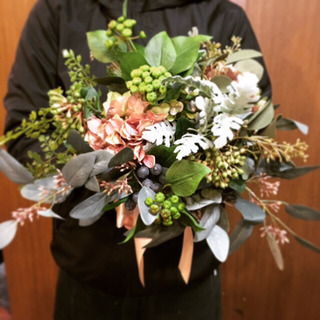 ブーケ　ブートニア　髪飾り　セット　結婚式　造花　3点セットの画像