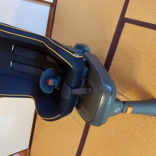 定価4万円 チャイルドシート(ISOFIX対応) 新生児～4歳 タカタの画像