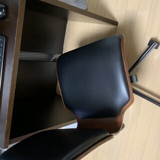 事務用机、パソコン用机　椅子付き
