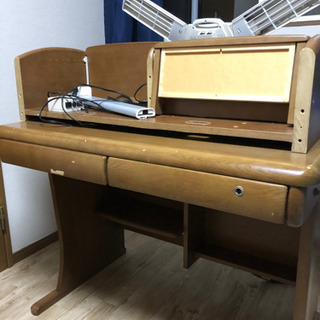 学習机ライト付きの画像