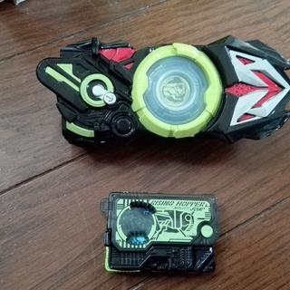 仮面ライダーゼロワン 変身ベルト　アタッシュカリバー　オーソライズバスター　おまけ付きの画像