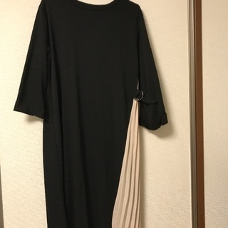ブラック🎶七分袖🎶サイドプリーツワンピ🎶