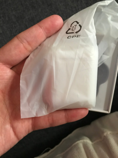 ワイヤレスイヤホン
