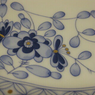 ナルミ　ボーンチャイナ　プレートの画像