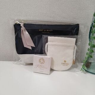 最終値下げ！【新品】ステファニー化粧品　フレグランスチャーム　パ...