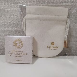 最終値下げ！【新品】ステファニー化粧品　フレグランスチャーム　パームファルム練り香水　＆　INOBUN　root of Beautyのポーチ　１つ1000円〜の画像