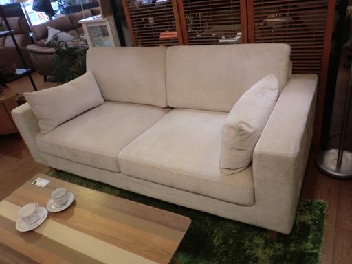 【中古美品】２．５シーターソファ　BMスタイル　イタリア　カバーリング