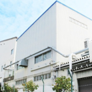  上下水道施設の運転維持管理を行う当社。「水」というインフラを通して社会貢献しませんか？ ただいま【運転管理】の正社員を募集しています。 「経験がいるのでは？」とご心配の方も大丈夫。 当社ではまったくのゼロからスタートして長く勤める先輩たちがほとんどです。 「仲間とコミュニケーションが取れる」 「明るく元気に働きたい」 という方なら大丈夫！ 安定した環境で働きたい方は是非ご応募を。の画像