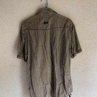 薄手の半袖シャツの画像