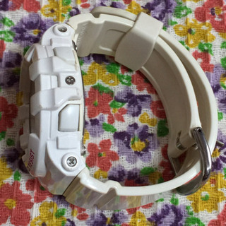 女性用腕時計の画像