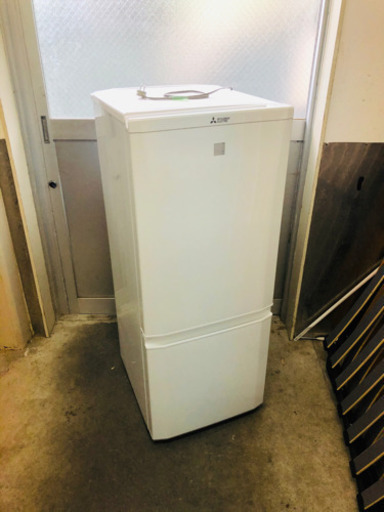 ⭐︎ 三菱 右開き 146L 2ドアノンフロン冷蔵庫 MR-P15EC-KW　2017年製⭐︎