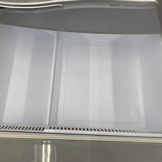 半年間の保証付き!SANYOの大型4ドア冷蔵庫です!