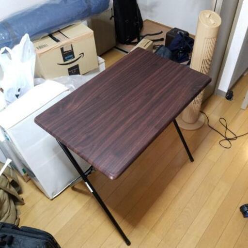取引中(ほぼ新品)折り畳み式デスク