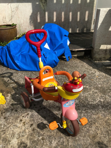 アンパンマン手押し三輪車