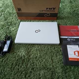 富士通 AH50/A3 i7-6700HQ 8GB Office...