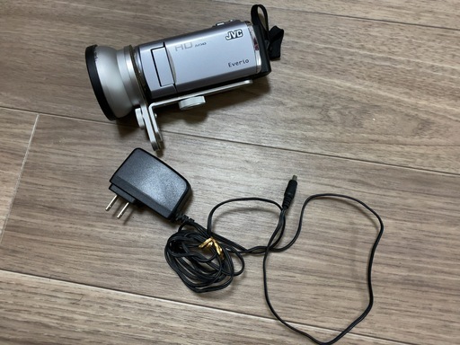 ハイビジョンメモリームービー GZ-HM690 とMy Lensのセットで