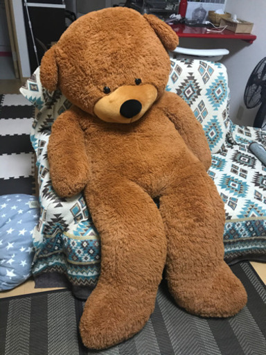 巨大クマのぬいぐるみ
