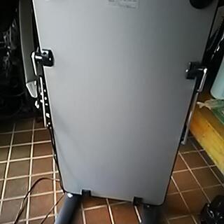【東芝　TOSHIBA】HIP-T36-S ズボンプレッサー（現...